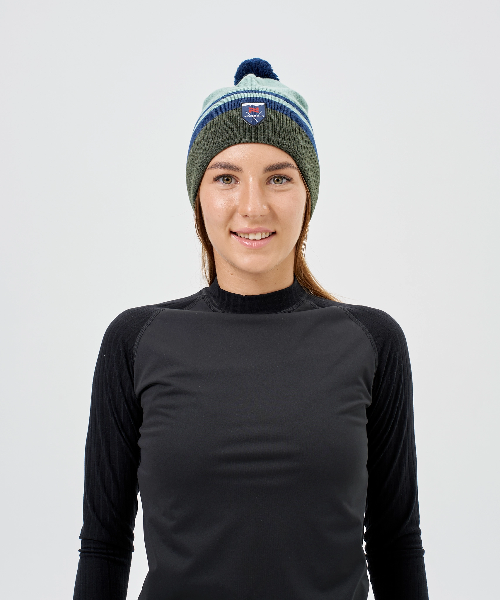 Шапка Nordski Move White/Red/Blue